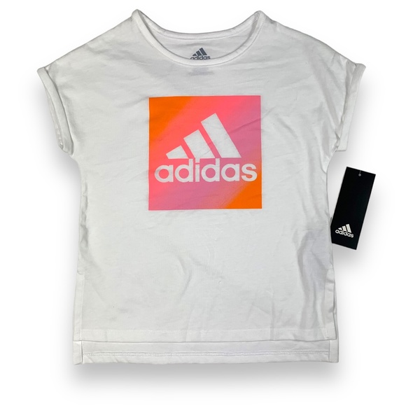Girls Adidas Square Logo Graphic T-shirt And Pink Short Set Sz 5 - Picture 4 of 5
